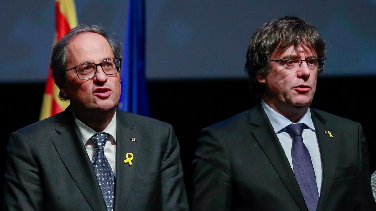 El 131è i el 130è President de la Generalitat, Quim Torra i Carles Puigdemont. En l'acte de presentació del Consell per la República, a Brussel·les.
